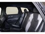 Volvo XC60 T6 Recharge AWD Plus Black Edition - IntelliSafe Assist & Surround - Harman/Kardon audio - Parkeercamera achter - Verwarmde voorstoelen, stuur & achterbank - Parkeersensoren voor & achter - Elektr. bedienb. voorstoelen met geheugen - Draadloze tel. lader - 21' LMV