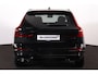 Volvo XC60 T6 Recharge AWD Plus Black Edition - IntelliSafe Assist & Surround - Harman/Kardon audio - Parkeercamera achter - Verwarmde voorstoelen, stuur & achterbank - Parkeersensoren voor & achter - Elektr. bedienb. voorstoelen met geheugen - Draadloze tel. lader - 21' LMV