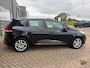 Renault Clio Estate 0.9 TCe Zen van 2de Eigenaar met navigatie en bluetooth telefoon / media en cruise controle en airco