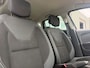 Renault Clio Estate 0.9 TCe Zen van 2de Eigenaar met navigatie en bluetooth telefoon / media en cruise controle en airco