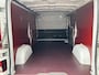 Renault Trafic T30 L2H1 150PK AUTOMAAT RED EDITION LED AIRCO CRUISE CONTROL CAMERA NAVIGATIE CARPLAY TREKHAAK