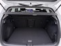 Volkswagen Golf 1.5 eTSI Life Edition | Navigatie | Camera | ACC | 17" | Getint Glas |