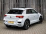 Volkswagen T-Roc 2.0 TSi 190pk DSG 4Motion 3x R-Line |Panorama|LED|Camera|Stoelverwarming|Virtual|ClimateControl|19''|