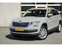 Skoda Kodiaq 1.5 TSI 150PK! Business Edition BJ2021 Lmv 18" | Led V+A | Pdc | Trekhaak | Achteruitrijcamera | App-Connect | Navi | Virtual cockpit | Dashboard verlichting | Climate control | Cruise control | Sportstoelen | Verwarmde voorstoelen | Extra getint glas