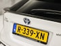 Toyota C-HR / C-HR+ 1.8 Hybrid Sport Automaat (GROOT NAVI, CLIMATE, CAMERA, STOELVERWARMING, SPORTSTOELEN, ADAPTIVE CRUISE, GETINT GLAS, KEYLESS, NIEUWSTAAT)