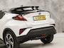 Toyota C-HR / C-HR+ 1.8 Hybrid Sport Automaat (GROOT NAVI, CLIMATE, CAMERA, STOELVERWARMING, SPORTSTOELEN, ADAPTIVE CRUISE, GETINT GLAS, KEYLESS, NIEUWSTAAT)