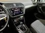 Volkswagen Tiguan 1.4 TSI eHybrid Automaat / Navigatie full map / Climate control / Cruise control / etc..