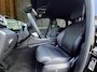 Mercedes-Benz GLC 300e 4-Matic Luxury Line | Rijassistentiepakket Plus | Trekhaak | Winterpakket | Spiegelpakket | Parkeerpakket met 360 Camera | Memorypakket