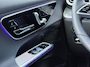 Mercedes-Benz GLC 300e 4-Matic Luxury Line | Rijassistentiepakket Plus | Trekhaak | Winterpakket | Spiegelpakket | Parkeerpakket met 360 Camera | Memorypakket