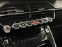 Peugeot 2008 1.2 PureTech Allure Pack CAMERA TREKHAAK ECC CRUISE LM NAVI CARPLAY.