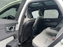 Volvo XC60 2.0 T8 Plug-in Hybrid AWD Ultimate Dark | PHEV | Trekhaak | Bowers Wilkins Audio | Luchtvering | 360 Graden Camera | Head-up Display | Panoramadak | Tailored Wool Bekleding | Aalrm | Gelamineerd Glas | Keyless Entry | Elektrische Achterklep | Elektrisch Verstelbare Voorstoelen | Stoelverwarming | Google Navigatie | Apple Carplay | Android Auto