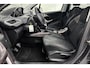 Peugeot 2008 1.2 PureTech Style | Trekhaak | Panoramadak | Navigatie | Airco