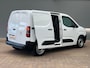 Peugeot e-Partner 136 L1 50 kWh Groot Scherm | Carplay | Parkeersensoren Achter | Airco | Cruise | Zitplaatsen voor | Achterdeuren zonder ruit | Airco | Apple CarPlay