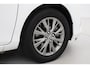 Toyota Yaris 1.5 VVT-i Dynamic | Navigatie | Keyless | Cruise Control | Clima | Camera | 16 inch | Bluetooth | Rijstrooksensor | DAB | Privacy glas