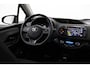 Toyota Yaris 1.5 VVT-i Dynamic | Navigatie | Keyless | Cruise Control | Clima | Camera | 16 inch | Bluetooth | Rijstrooksensor | DAB | Privacy glas