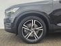 Volvo XC40 1.5 T5 Recharge R-Design Expression / Leder interieur / Stoelverwarming / Elektrisch verstelbare stoel + Geheugenfunctie / DAB+