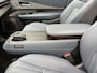 Nissan Ariya Evolve 91 kWh / SOH 99% / Stoelverwarming voor en achter / Schuif-kantel dak / Stoelventilatie / Stuurverwarming / 100% dealer onderhouden / Elektrisch verstelbare stoelen met geheugen / Elektrische achterklep / Adaptieve cruise control / Apple Carplay/Android Auto / Navigatie /