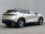 Nissan Ariya Evolve 91 kWh / SOH 99% / Stoelverwarming voor en achter / Schuif-kantel dak / Stoelventilatie / Stuurverwarming / 100% dealer onderhouden / Elektrisch verstelbare stoelen met geheugen / Elektrische achterklep / Adaptieve cruise control / Apple Carplay/Android Auto / Navigatie /