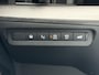 Nissan Ariya Evolve 91 kWh / SOH 99% / Stoelverwarming voor en achter / Schuif-kantel dak / Stoelventilatie / Stuurverwarming / 100% dealer onderhouden / Elektrisch verstelbare stoelen met geheugen / Elektrische achterklep / Adaptieve cruise control / Apple Carplay/Android Auto / Navigatie /