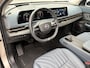 Nissan Ariya Evolve 91 kWh / SOH 99% / Stoelverwarming voor en achter / Schuif-kantel dak / Stoelventilatie / Stuurverwarming / 100% dealer onderhouden / Elektrisch verstelbare stoelen met geheugen / Elektrische achterklep / Adaptieve cruise control / Apple Carplay/Android Auto / Navigatie /