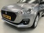Suzuki Swift 1.2 Select Smart Hybrid / Fabrieksgarantie t/m 01-2031 / Navigatie / LM velgen / All season banden / Stoelverwarming / Airco / Dealer onderhouden / DAB Radio / Bluetooth /