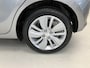 Suzuki Swift 1.2 Select Smart Hybrid / Fabrieksgarantie t/m 01-2031 / Navigatie / LM velgen / All season banden / Stoelverwarming / Airco / Dealer onderhouden / DAB Radio / Bluetooth /