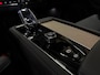Volvo XC90 T8 AWD Recharge Ultra Dark | Luchtvering | Trekhaak | 360 Camera | Head-Up Display | Harman Kardon | 455pk | Adaptieve Cruise Control | Stoelverwarming voor+achter | Stuurwielverwarming | Schuifdak | Full LED Meesturende koplampen | Pilot Assist | BLIS Dode Hoek Detectie | Alcantara hemelbekleding | Lederen zonnekleppen en handgrepen | Elektrische voorstoelen geheugen | Quilted Nordico bekleding | Zitting verlenging voorstoelen | Lederen dashboard | 21 Inch | Google Infotainment | Keyless Drive | Privacy Glass | Elektrisch bedienbare achterklep | Geïntegreerd kinderzitje achterin | Geïntegreerde zongordijnen achterportieren | Verlichte instaplijsten | 7-Persoons | 4-Zone Climate Control | DAB Radio | Apple Carplay/Android Auto | Alarm Klasse III | Onyx Black Metallic |