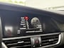 Alfa Romeo Giulia 2.0T Super 200pk | Afn. Trekhaak | Stoel- & Stuurverwarming | Camera | Adaptive Cruise | Winterset