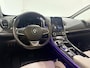 Renault Espace 225PK TCe Initiale Paris 7p. Automaat | 7 Zitplaatsen | Stoelverwarming | Schuif/Kantel Dak | Stoelverkoeling | Climate Control | Apple CarPlay/Android Auto | Head Up Display | Wit Leder | Camera | Parkeersensoren | Licht & Regen Sensor |