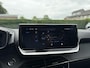 Peugeot 2008 1.2 Hybrid 145 PK GT | 1e Eigenaarsauto nieuw door Thalen geleverd | Alcantara Interieurpakket | Navigatie | 360 Graden Camera | 18" Lichtmetalen Velgen | Stoelverwarming | Full LED Verlichting | Dode Hoek Detectie | Cruise Control | DAB+ Radio | Keyless Entry & TSart | Draadloze Telefoonlader | Apple Carplay & Android Auto |