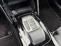 Peugeot 2008 1.2 Hybrid 145 PK GT | 1e Eigenaarsauto nieuw door Thalen geleverd | Alcantara Interieurpakket | Navigatie | 360 Graden Camera | 18" Lichtmetalen Velgen | Stoelverwarming | Full LED Verlichting | Dode Hoek Detectie | Cruise Control | DAB+ Radio | Keyless Entry & TSart | Draadloze Telefoonlader | Apple Carplay & Android Auto |