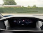 Peugeot 2008 1.2 Hybrid 145 PK GT | 1e Eigenaarsauto nieuw door Thalen geleverd | Alcantara Interieurpakket | Navigatie | 360 Graden Camera | 18" Lichtmetalen Velgen | Stoelverwarming | Full LED Verlichting | Dode Hoek Detectie | Cruise Control | DAB+ Radio | Keyless Entry & TSart | Draadloze Telefoonlader | Apple Carplay & Android Auto |