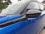 Peugeot 2008 1.2 Hybrid 145 PK GT | 1e Eigenaarsauto nieuw door Thalen geleverd | Alcantara Interieurpakket | Navigatie | 360 Graden Camera | 18" Lichtmetalen Velgen | Stoelverwarming | Full LED Verlichting | Dode Hoek Detectie | Cruise Control | DAB+ Radio | Keyless Entry & TSart | Draadloze Telefoonlader | Apple Carplay & Android Auto |