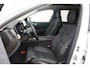 Volvo XC60 T6 Ultra Dark | Luchtvering | Trekhaak | Pano | HUD|