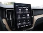 Volvo XC60 T6 Ultra Dark | Luchtvering | Trekhaak | Pano | HUD|