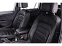 Volkswagen Tiguan R-Line Business+ 1.4 TSI eHybrid 245pk DSG Automaat Trekhaak, Black Style, Panoramadak, Head up display, Adaptive cruise control, Elektrische achterklep