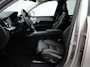 Volvo XC90 T8 Recharge AWD Ultra Bright Executive | Luchtvering | Bowers & Wilkins | Massage | Head-Up | 22" | Gelamineerd glas