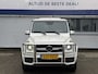 Mercedes-Benz G-klasse G63 AMG Designo l Parelmoer l Carbon l Schuifdak l ACC l Alcantara l Camera l Trekhaak l Entertainment
