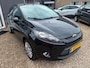 Ford Fiesta 1.25 airco, stoel- en voorruitverwarminf, 5 deurs, APK 02-2027!