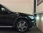 Mercedes-Benz GLC 300e 4MATIC AMG Pano, Cruise Control, Apple Carplay, Trekhaak, Achteruitrijcamera, LED, Sfeerverlichting