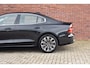 Volvo S60 T6 Recharge 350PK AWD Ultimate Bright | Bowers en Wilkins | Trekhaak | Rondomzicht camera | Massage functie voorstoelen