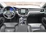 Volvo S60 T6 Recharge 350PK AWD Ultimate Bright | Bowers en Wilkins | Trekhaak | Rondomzicht camera | Massage functie voorstoelen