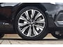 Volvo S60 T6 Recharge 350PK AWD Ultimate Bright | Bowers en Wilkins | Trekhaak | Rondomzicht camera | Massage functie voorstoelen