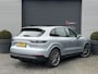 Porsche Cayenne 3.0 E-Hybrid Sport Chrono | Panoramadak | Camera | Head-Up Display | Stoelventilatie/Verwarming | Bose |