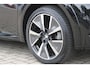 Peugeot e-208 EV GT 136PK 50 kWh | NAVIGATIE 10" TOUCHSCREEN | APPLE CARPLAY/ANDROID AUTO | PARKEERSENSOREN VOOR + ACHTER | ACHTERUITRIJ CAMERA | FULL LED KOPLAMPEN | 17" LICHTMETALEN VELGEN | CLIMATE CONTROL | CRUISE CONTROL | DAB+ RADIO | REGEN/LICHT SENSOR | SNELLAAD FUNCTIE | ALL SEASON BANDEN |