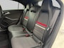 Mercedes-Benz A-klasse 180 Ambition SPORT (Goed onderhoud, Carplay, Navi, PDC V+A, Airco, StoelV, Cruise Con, Etc)