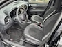 Toyota Aygo X Hybrid 115 GR Sport Black Edition Rode remklauwen | Parkeersensoren voor+achter | parkeercamera | 18 inch hoogglans zwarte velgen