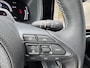 Toyota Aygo X Hybrid 115 GR Sport Black Edition Rode remklauwen | Parkeersensoren voor+achter | parkeercamera | 18 inch hoogglans zwarte velgen