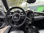 MINI Cooper 5-Deurs 1.5 135 Chili Serious Business / NAVI / LEDER / KEYLESS / PDC A / CRUISE / CLIMATE (DUAL ZONE) / DAB / BLUETOOTH / 17'' LMV