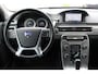 Volvo V70 T4 *Limited* Aut. | Trekhaak | Vol- Leder | Stoelverwarming | Cruise & Climate Control | Navigatie | Orig. NL | Dealer Onderhouden |